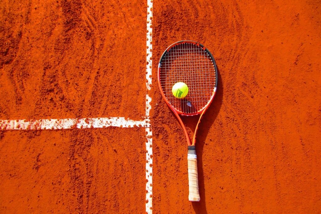 tennis, sport, tennis ball-1671852.jpg