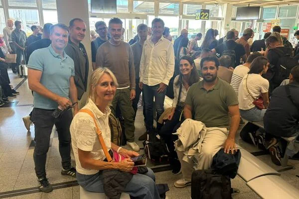 Le groupe du CCN au départ de l'aéroport de Nantes